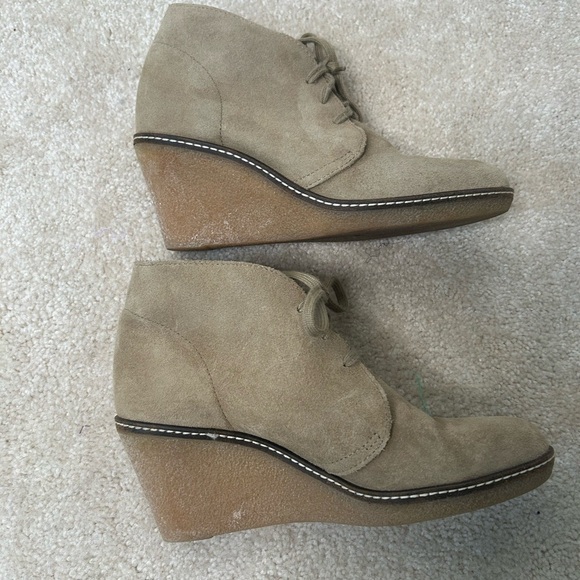J.Crew Taupe Tan Suede Macallister Wedge Heel Ankle Boots Booties shoe Size? 6.5 - Picture 4 of 8